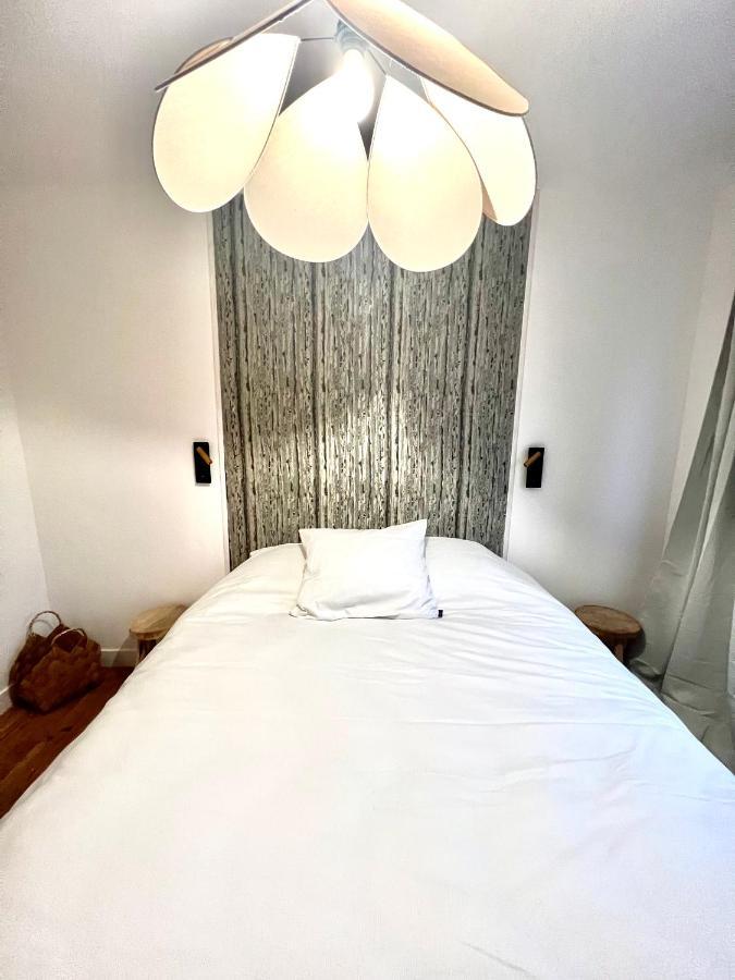 Les Suites Du Beffroi Кале Экстерьер фото